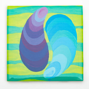 Festive Fish ceramic coaster featuring a yin-yang design with colorful mussel illustrations, ideal for protecting surfaces.